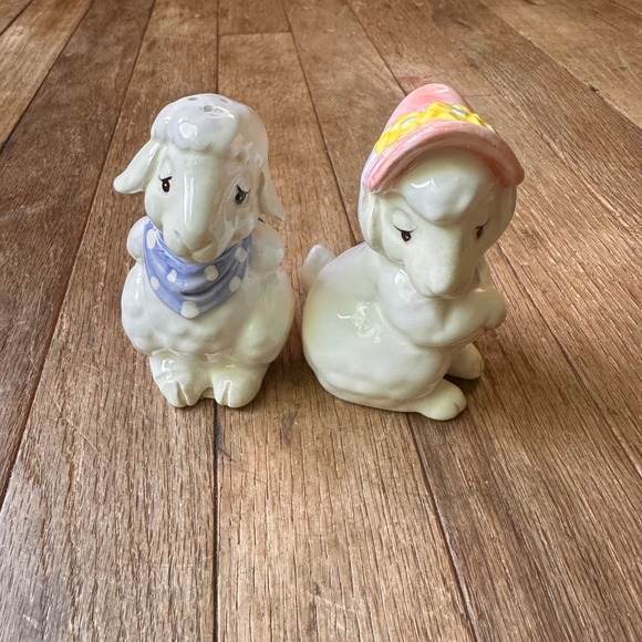 Fitz and Floyd Other - 1970s Fitz and Floyd Lamb Salt and Pepper Shakers OS Ceramic Floral White‎ 3.5"
